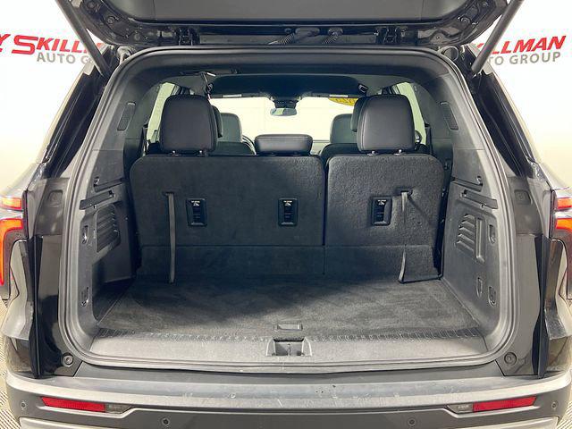 2025 Chevrolet Traverse AWD LT