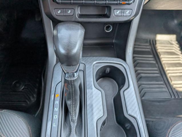 2022 GMC Canyon 4WD Crew Cab Short Box AT4 - Leather