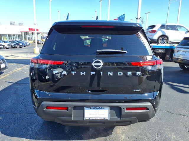 2025 Nissan Pathfinder S 4WD