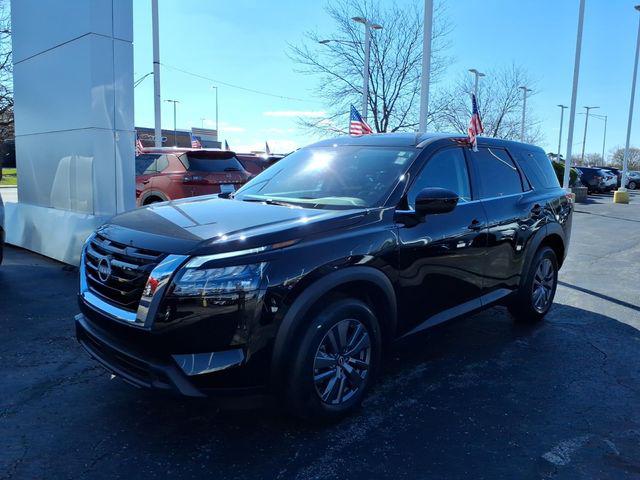 2025 Nissan Pathfinder S 4WD