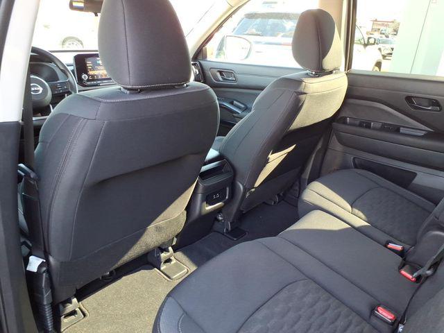 2025 Nissan Pathfinder S 4WD