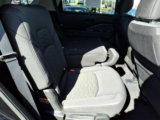 2025 Nissan Pathfinder S 4WD