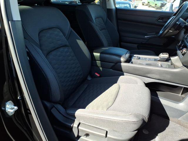 2025 Nissan Pathfinder S 4WD