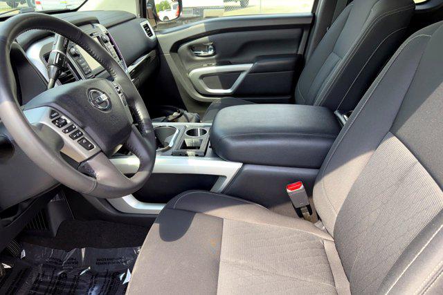 2018 Nissan Titan SV
