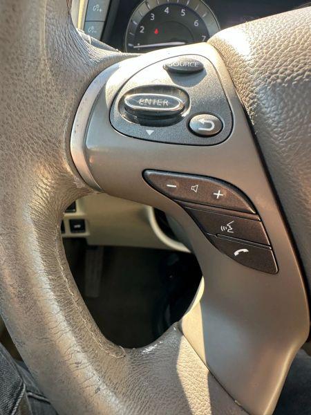 2013 INFINITI M37 M37