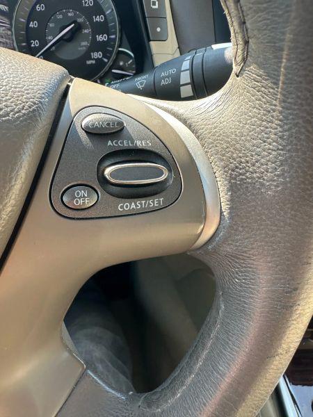 2013 INFINITI M37 M37