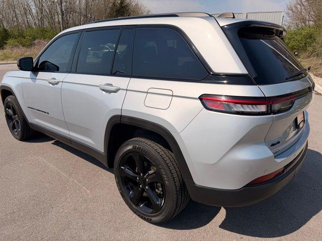 2023 Jeep Grand Cherokee Altitude 4x4