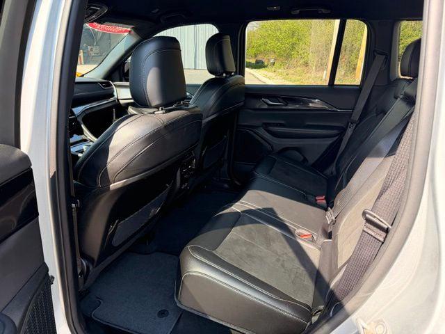 2023 Jeep Grand Cherokee Altitude 4x4