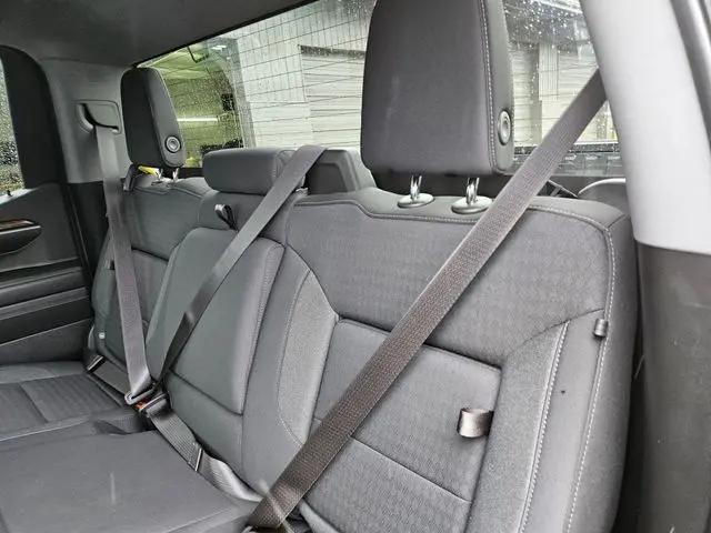 2023 GMC Sierra 1500 4WD Crew Cab Standard Box Elevation