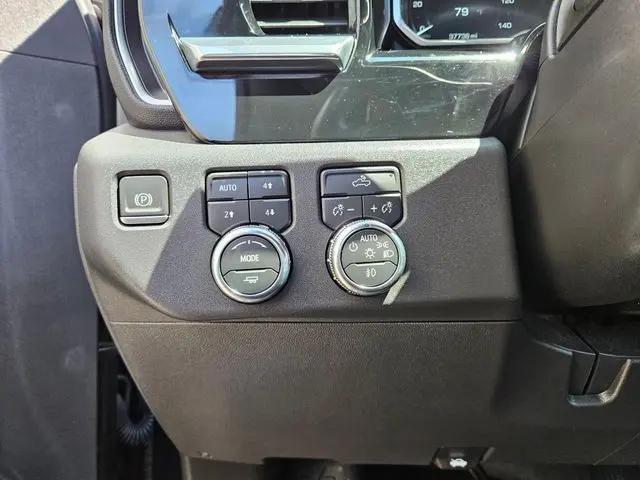 2023 GMC Sierra 1500 4WD Crew Cab Standard Box Elevation