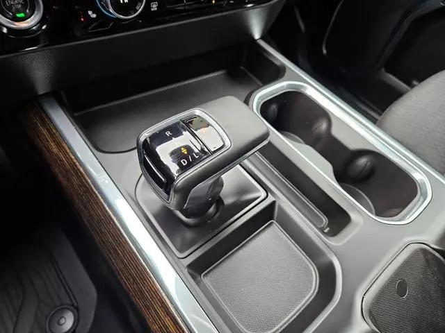 2023 GMC Sierra 1500 4WD Crew Cab Standard Box Elevation