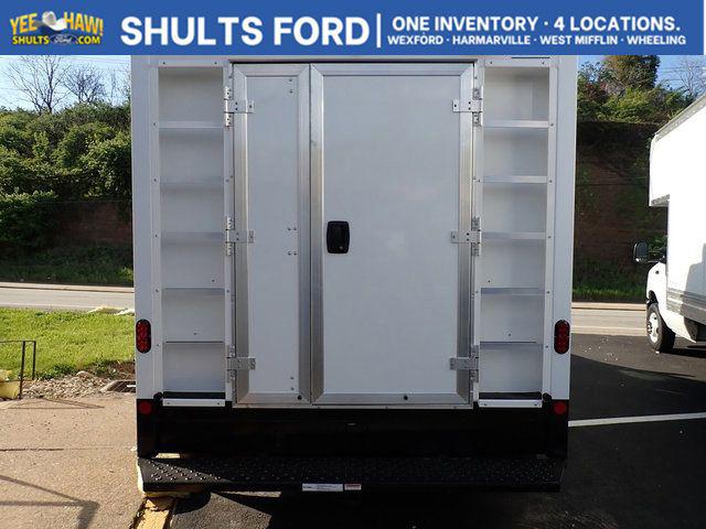 2027 Ford E-Series Cutaway Base