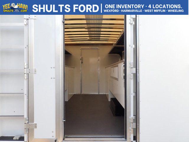 2027 Ford E-Series Cutaway Base