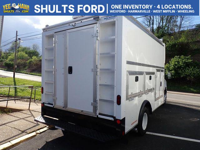 2027 Ford E-Series Cutaway Base