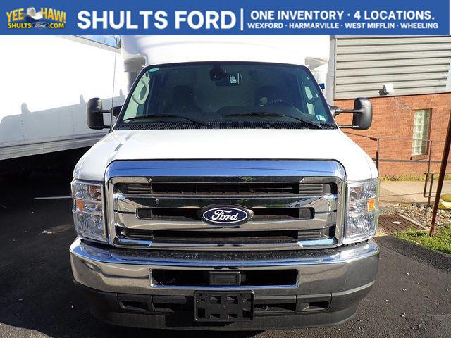 2027 Ford E-Series Cutaway Base