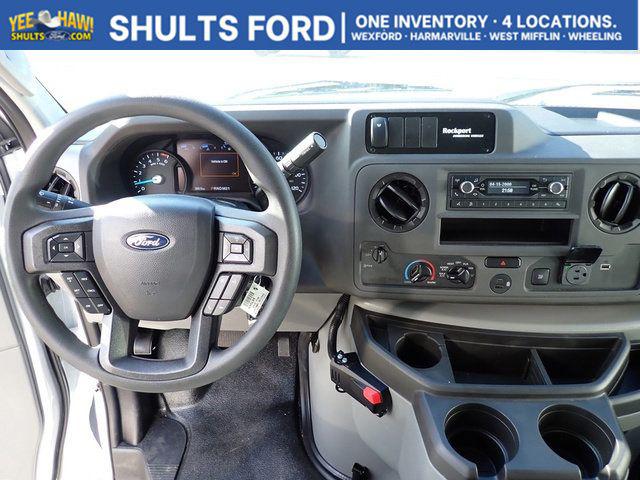 2027 Ford E-Series Cutaway Base
