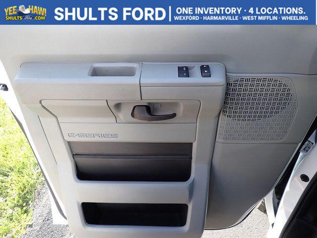 2027 Ford E-Series Cutaway Base