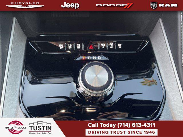 2026 Jeep Grand Wagoneer 4x2