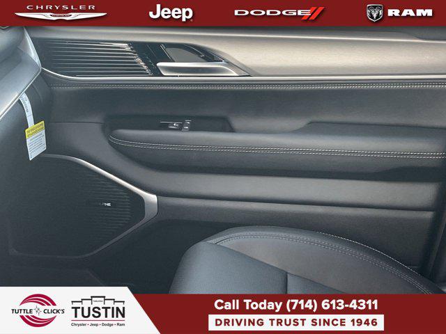 2026 Jeep Grand Wagoneer 4x2