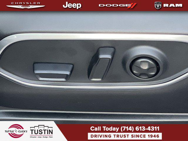 2026 Jeep Grand Wagoneer 4x2