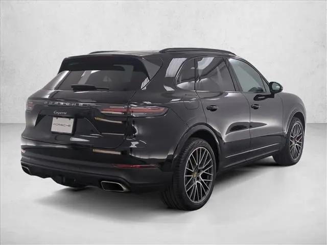2023 Porsche Cayenne Platinum Edition