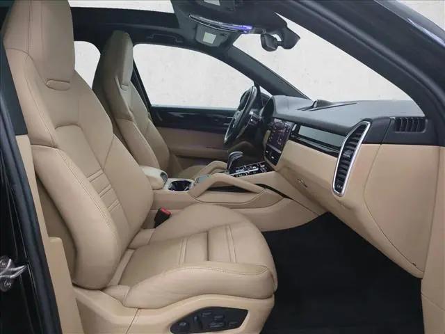 2023 Porsche Cayenne Platinum Edition