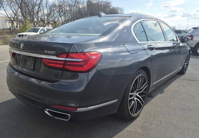 2018 BMW 740i 740i