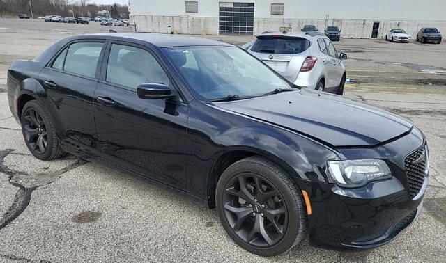 2022 Chrysler 300 Touring