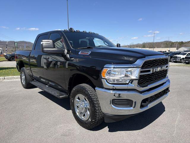 2023 RAM 2500 Tradesman Crew Cab 4x4 64 Box