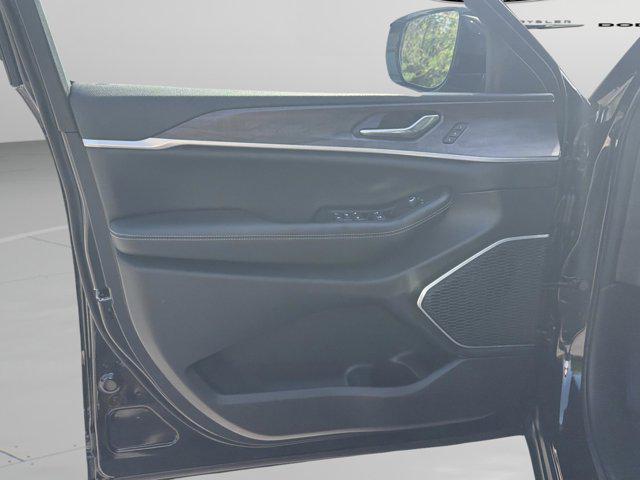 2026 Jeep Grand Cherokee L Limited 4x2