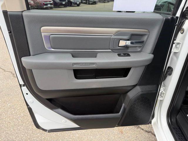 2017 Ram 1500 Big Horn Crew Cab 4x4 57 Box