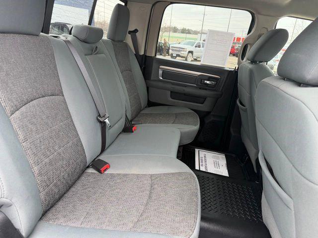 2017 Ram 1500 Big Horn Crew Cab 4x4 57 Box