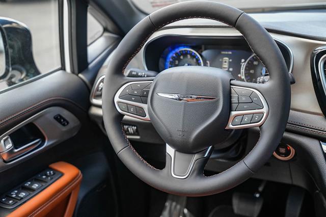 2026 Chrysler Pacifica Pinnacle AWD