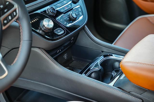 2026 Chrysler Pacifica Pinnacle AWD