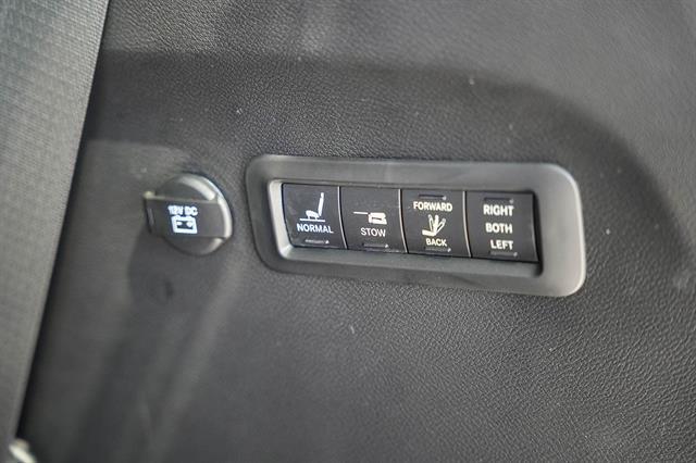 2026 Chrysler Pacifica Pinnacle AWD