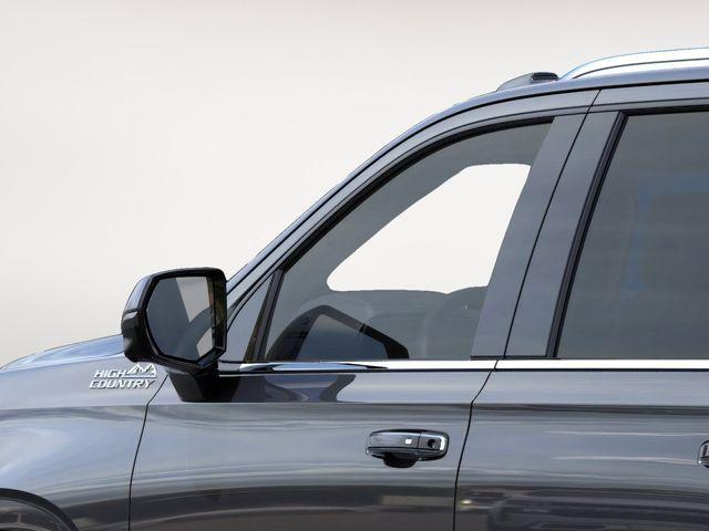 2026 Chevrolet Suburban High Country, 4WD