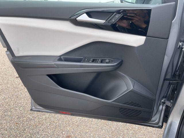 2025 Volkswagen Taos S - Photo 14