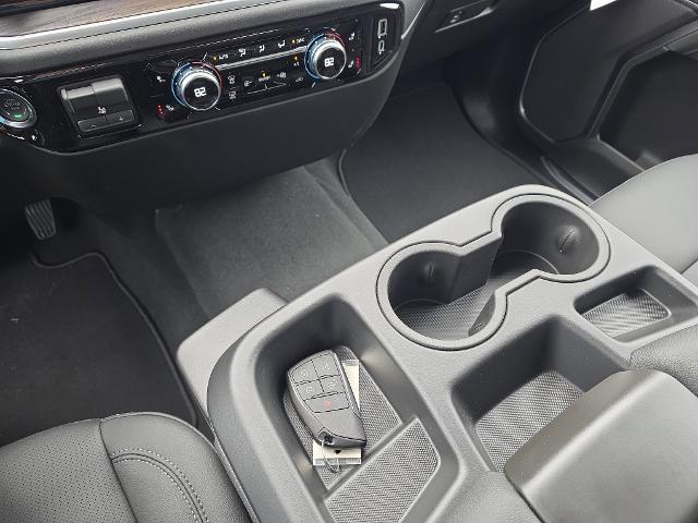 2026 GMC Sierra 1500 Crew Cab, Short Bed, SLT, 4WD