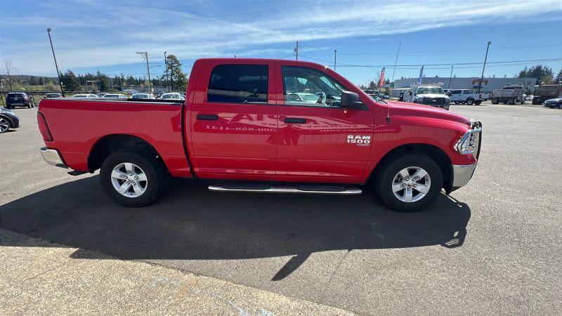 2022 Ram 1500 Classic SLT Crew Cab 4x4 5'7" Box