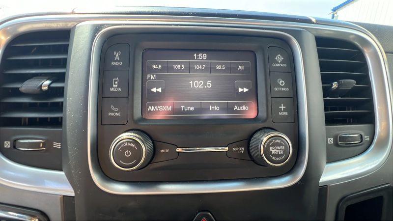 2022 Ram 1500 Classic SLT Crew Cab 4x4 5'7" Box