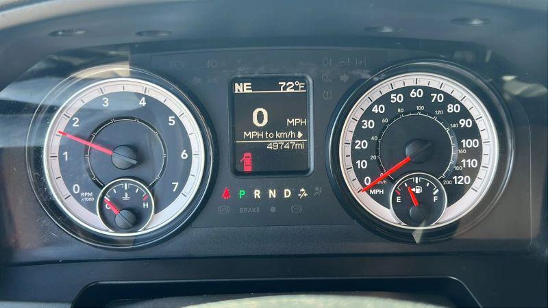 2022 Ram 1500 Classic SLT Crew Cab 4x4 5'7" Box