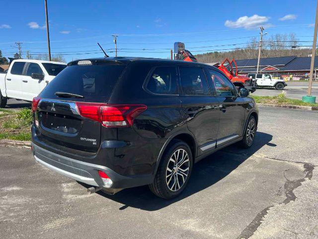 2016 Mitsubishi Outlander SE
