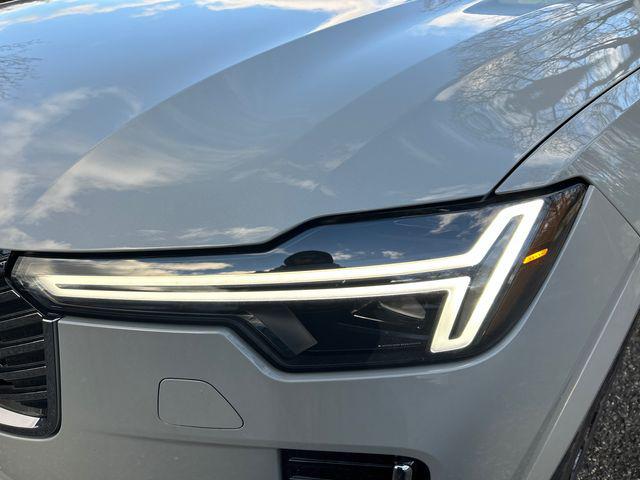 2026 Volvo XC90 Plus, B6 AWD Gas (mild hybrid), Gasoline, Bright, 7 Seats