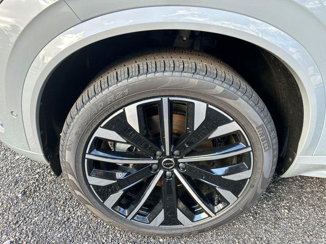 2026 Volvo XC90 Plus, B6 AWD Gas (mild hybrid), Gasoline, Bright, 7 Seats