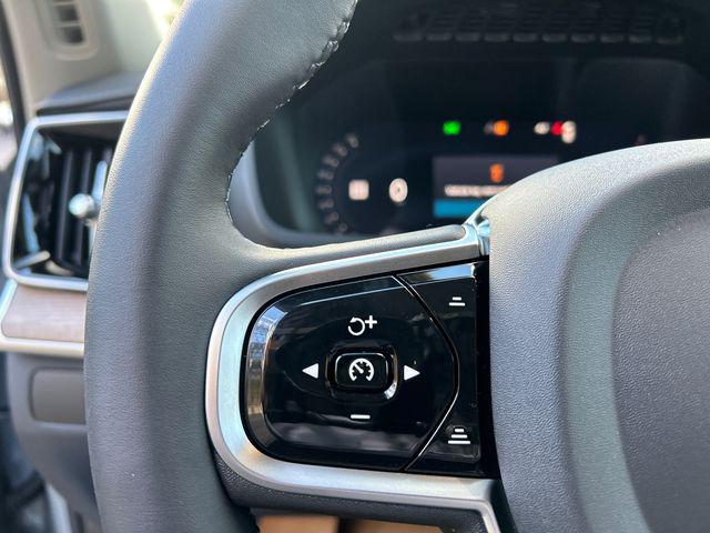 2026 Volvo XC90 Plus, B6 AWD Gas (mild hybrid), Gasoline, Bright, 7 Seats