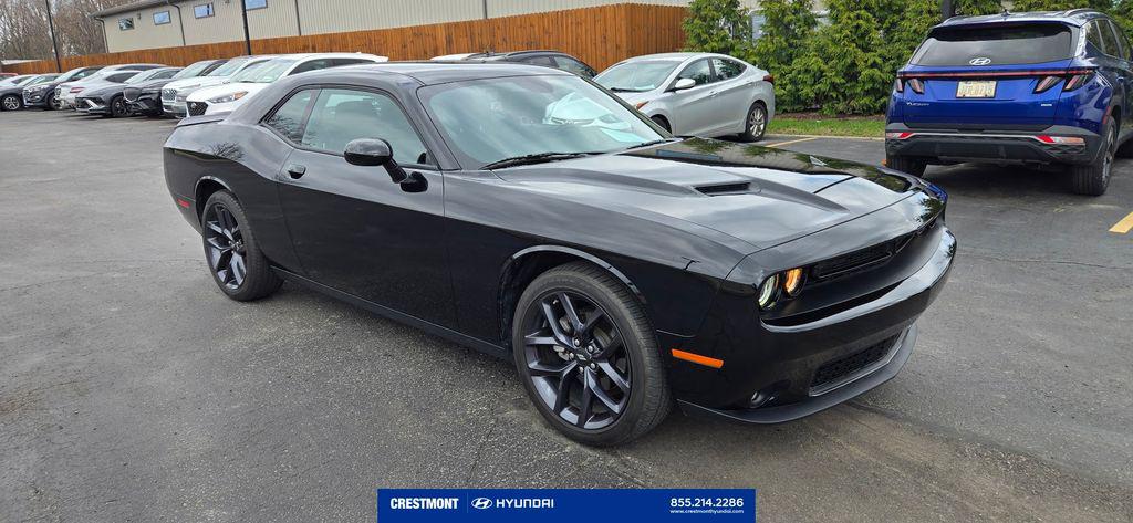 2023 Dodge Challenger SXT RWD