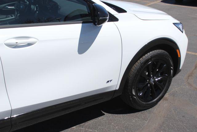 2026 Buick NV Sport Touring FWD