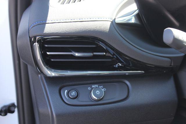 2026 Buick NV Sport Touring FWD
