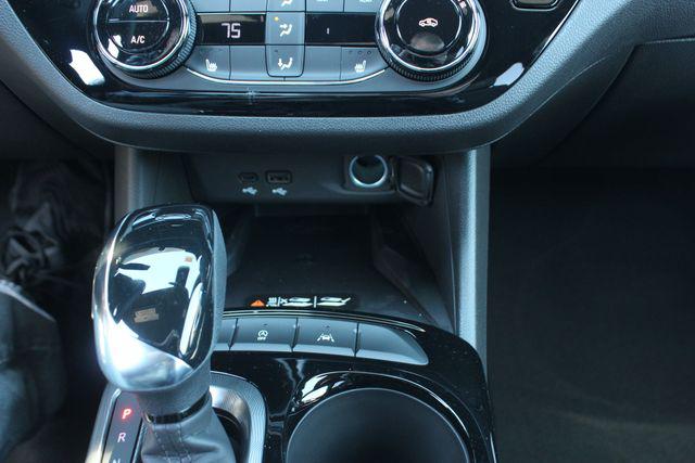 2026 Buick NV Sport Touring FWD