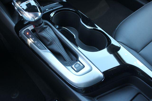 2026 Buick NV Sport Touring FWD